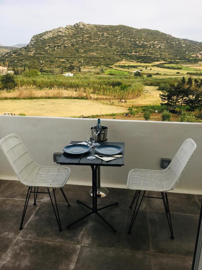 Ninemia Naxos