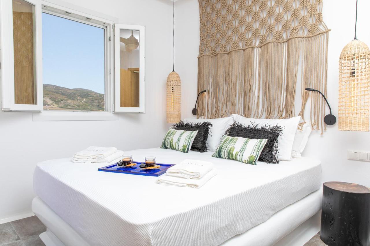 Ninemia Naxos